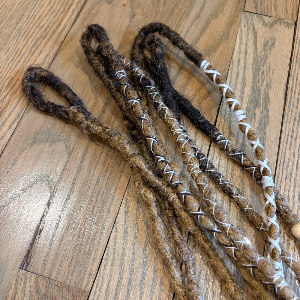 NWOT Five Double Ended Braided Synthetic Dread Extensions - 20” - Picture 2 of 5